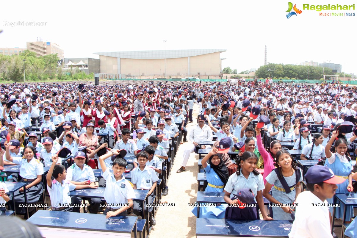 Distribution of High School Dual Desks by Rotary International