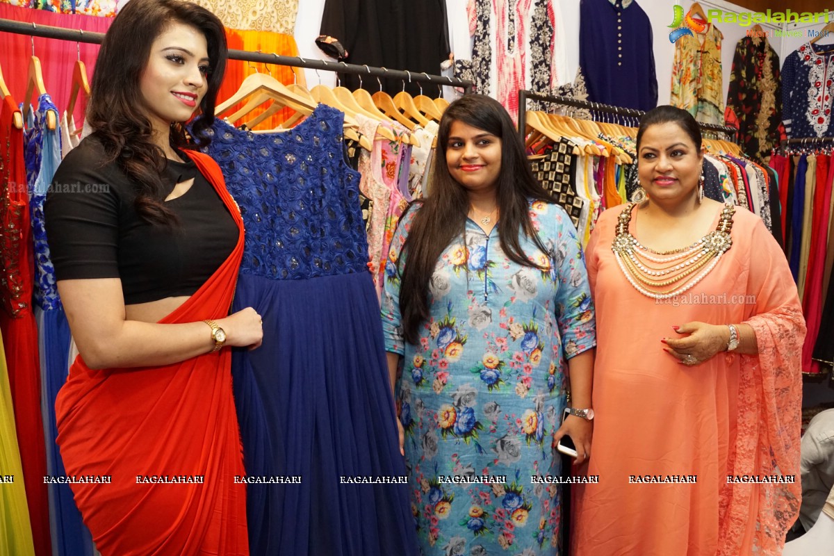 Priyanka Ramana inaugurates Akritti Elite Exhibition at Taj Deccan, Hyderabad (June 2015)