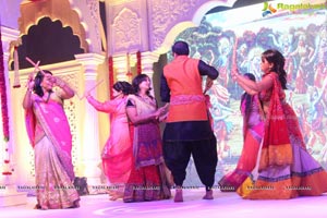 Sashi Nahata 25th Wedding