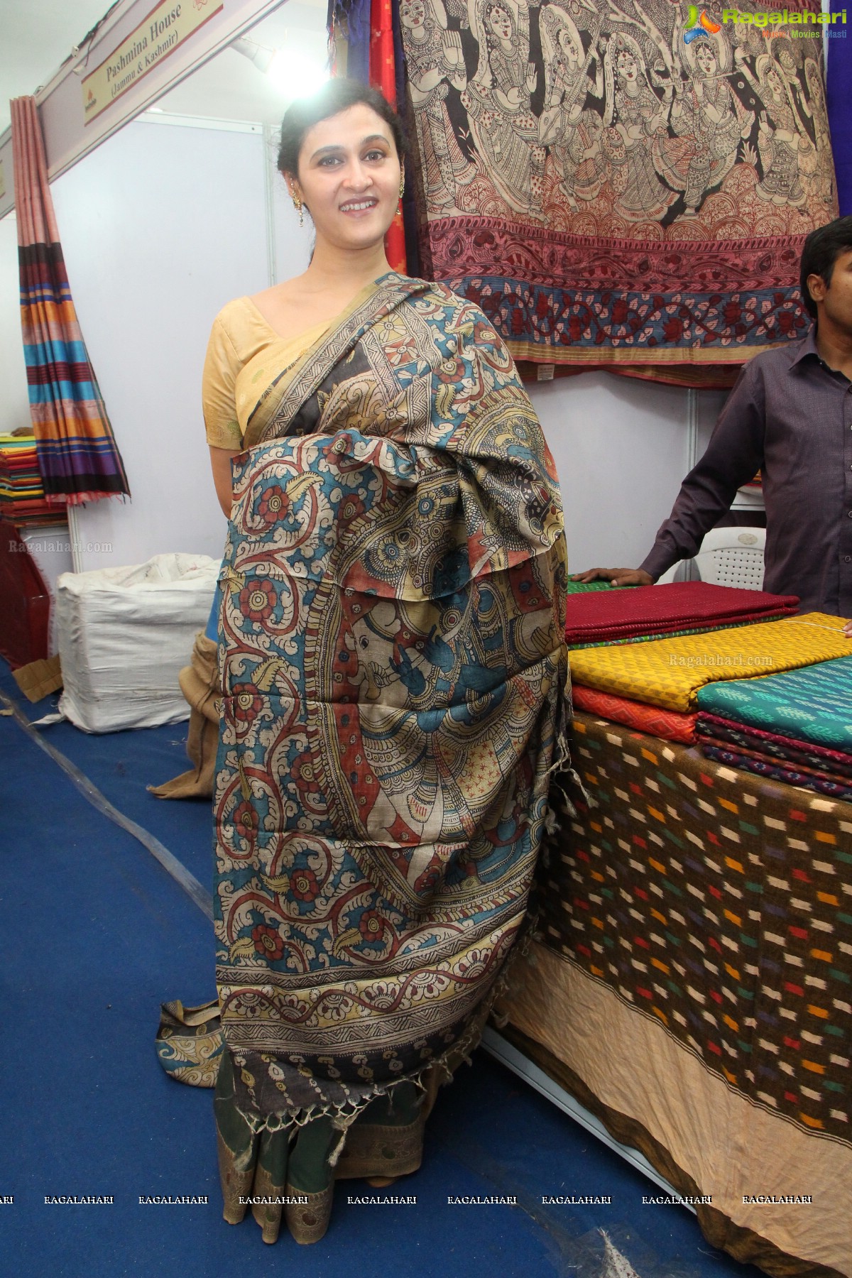 Silk India 2015 Exhibition cum Sale at Sri Raja Rajeshwari Gardens, Hyderabad