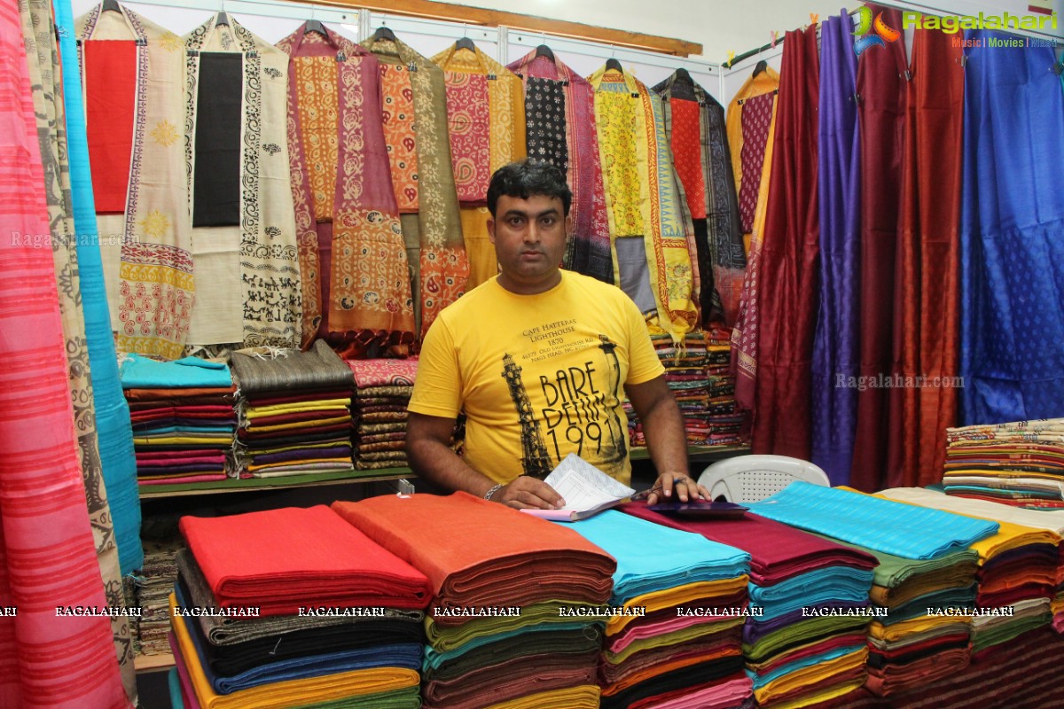 Silk India 2015 Exhibition cum Sale at Sri Raja Rajeshwari Gardens, Hyderabad