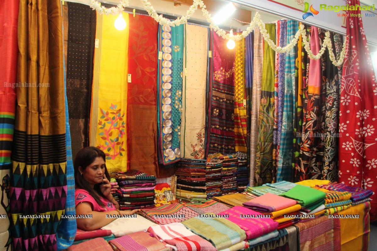 Silk India 2015 Exhibition cum Sale at Sri Raja Rajeshwari Gardens, Hyderabad