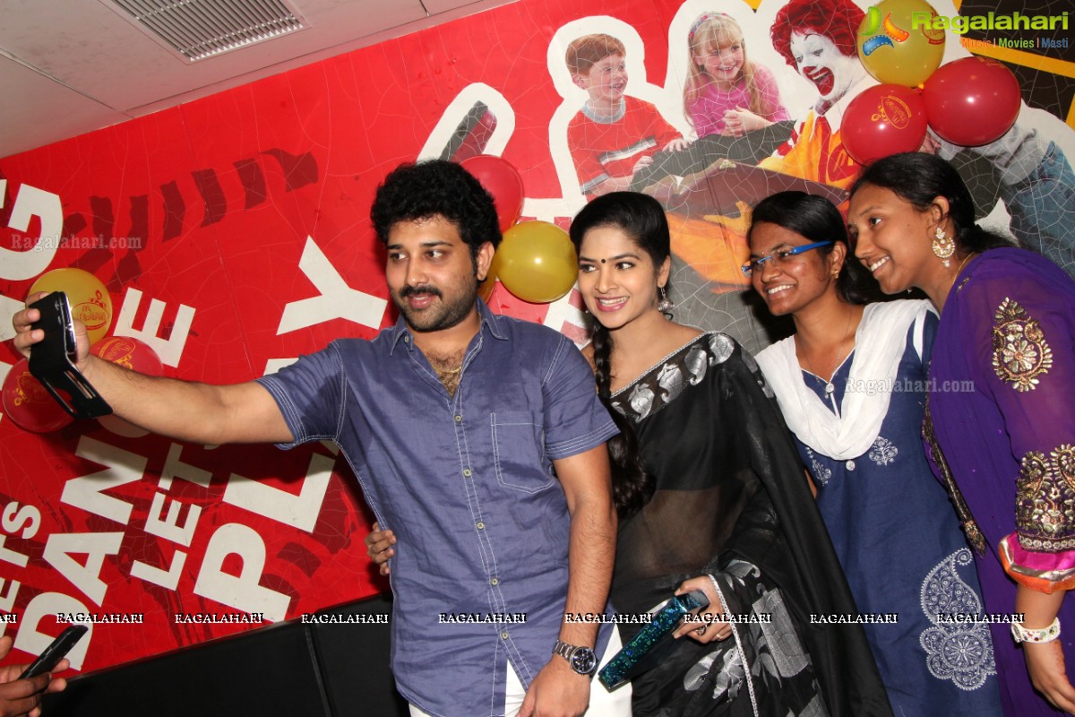 Sivabalaji-Madhumitha Fans Meet at McDonald's, Hyderabad