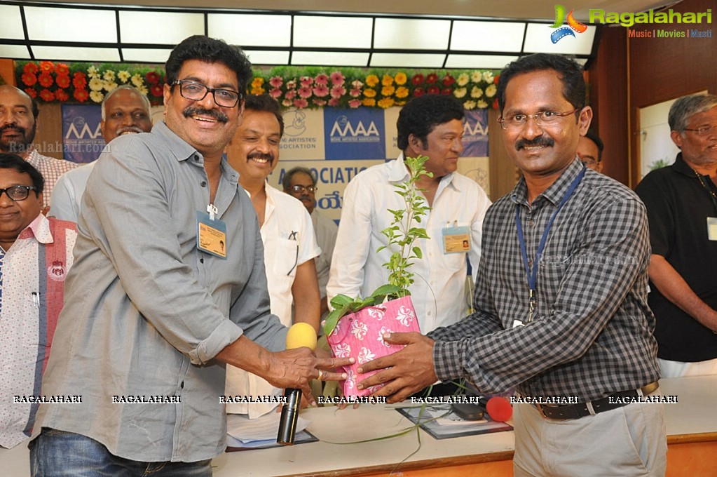 Felicitation to Jamuna and Kaikala Satyanarayana by MAA