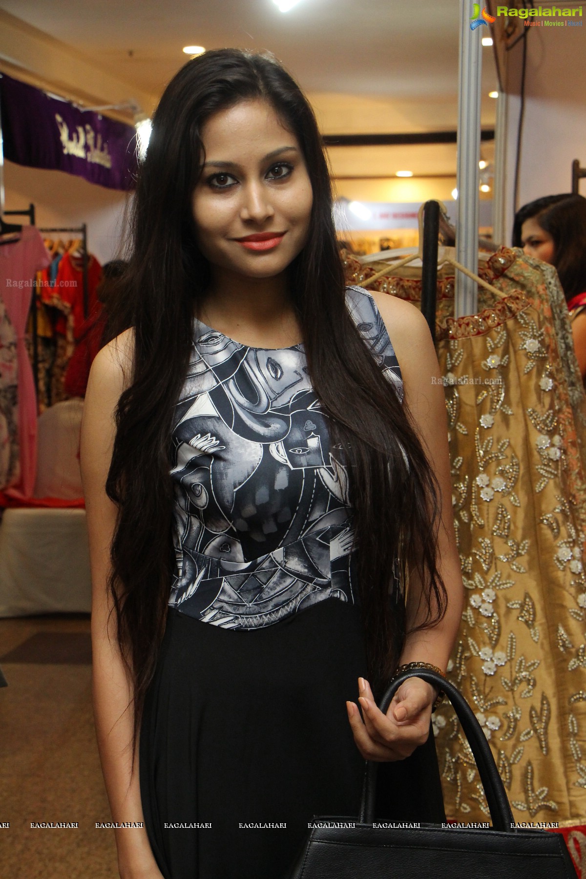 Harisha launches Sashi Nahata's Akritti Elite Exhibition and Sale at Taj Krishna, Hyderabad