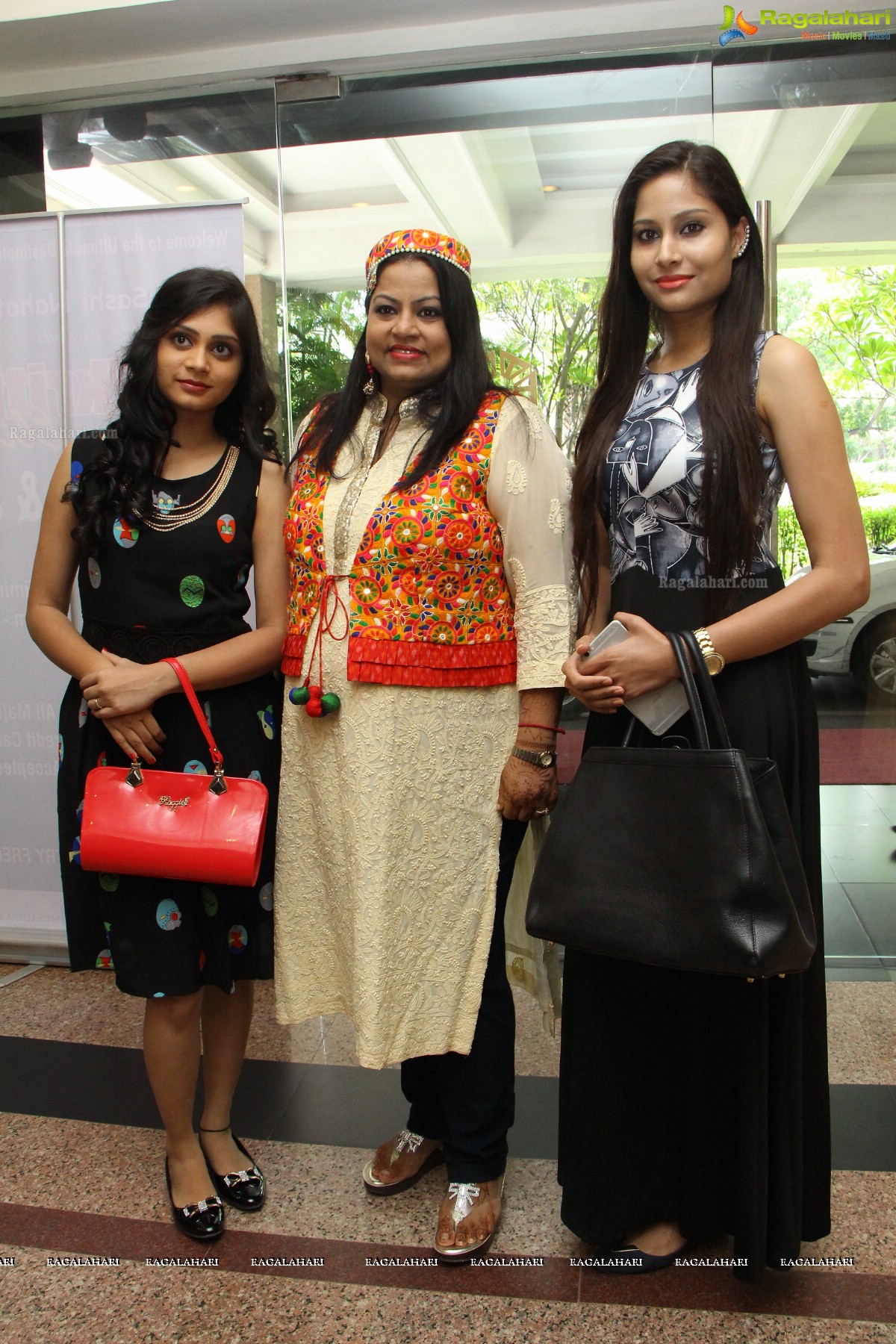 Harisha launches Sashi Nahata's Akritti Elite Exhibition and Sale at Taj Krishna, Hyderabad