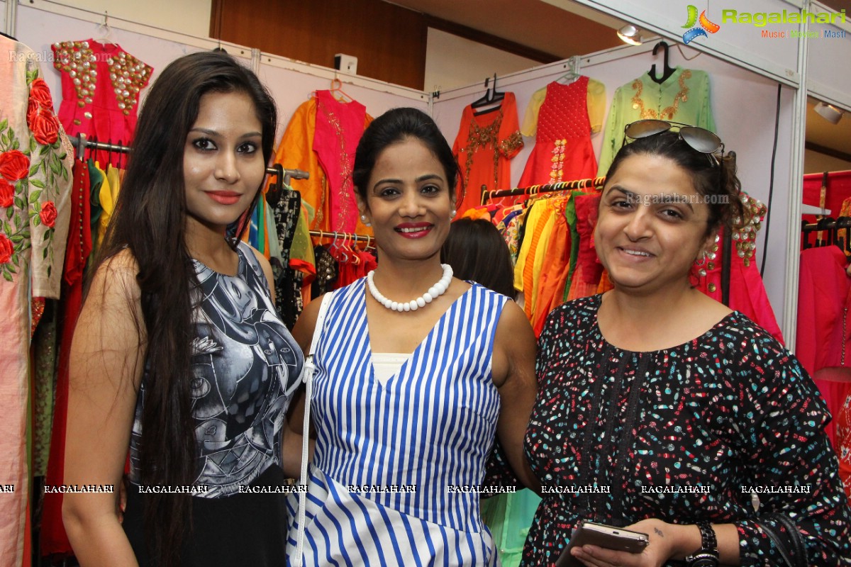 Harisha launches Sashi Nahata's Akritti Elite Exhibition and Sale at Taj Krishna, Hyderabad