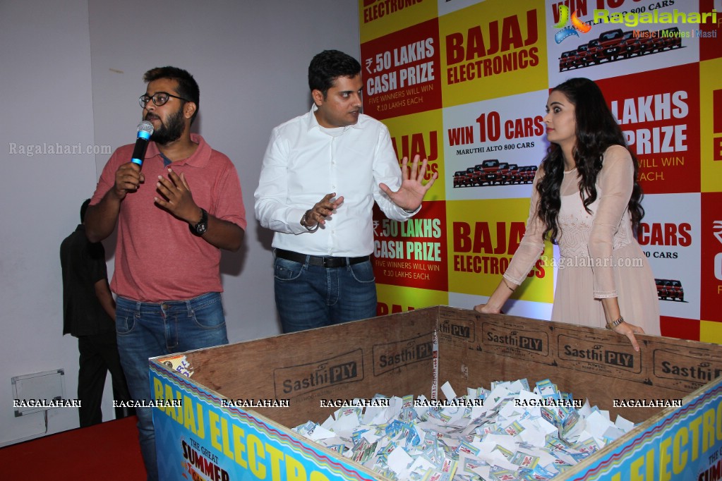 Meenakshi Dixit announces Bajaj Electronics Grand Lucky Draw Winners