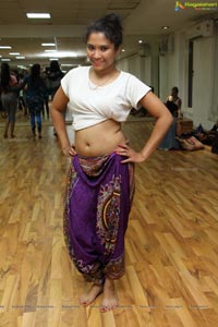 Meher Malik Belly Dance