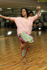 Meher Malik Belly Dance