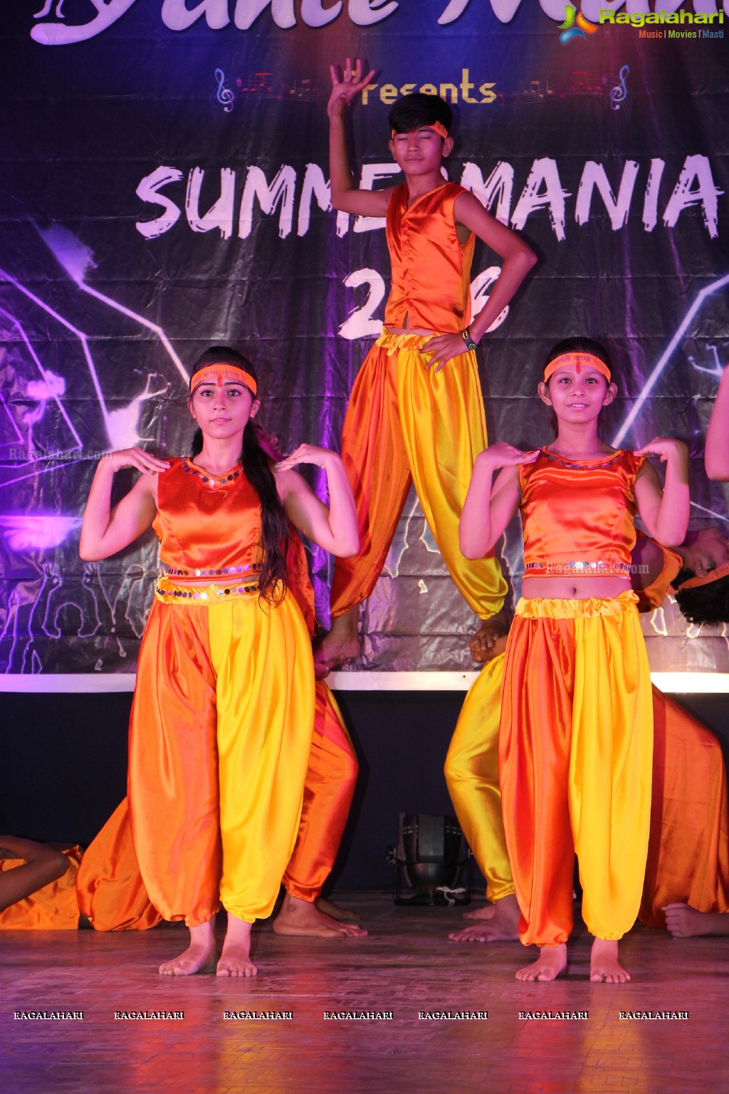 Summer Mania 2016 by Dance Mania