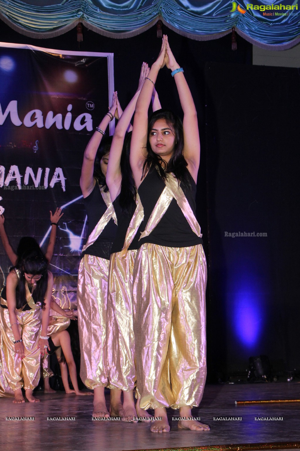 Summer Mania 2016 by Dance Mania