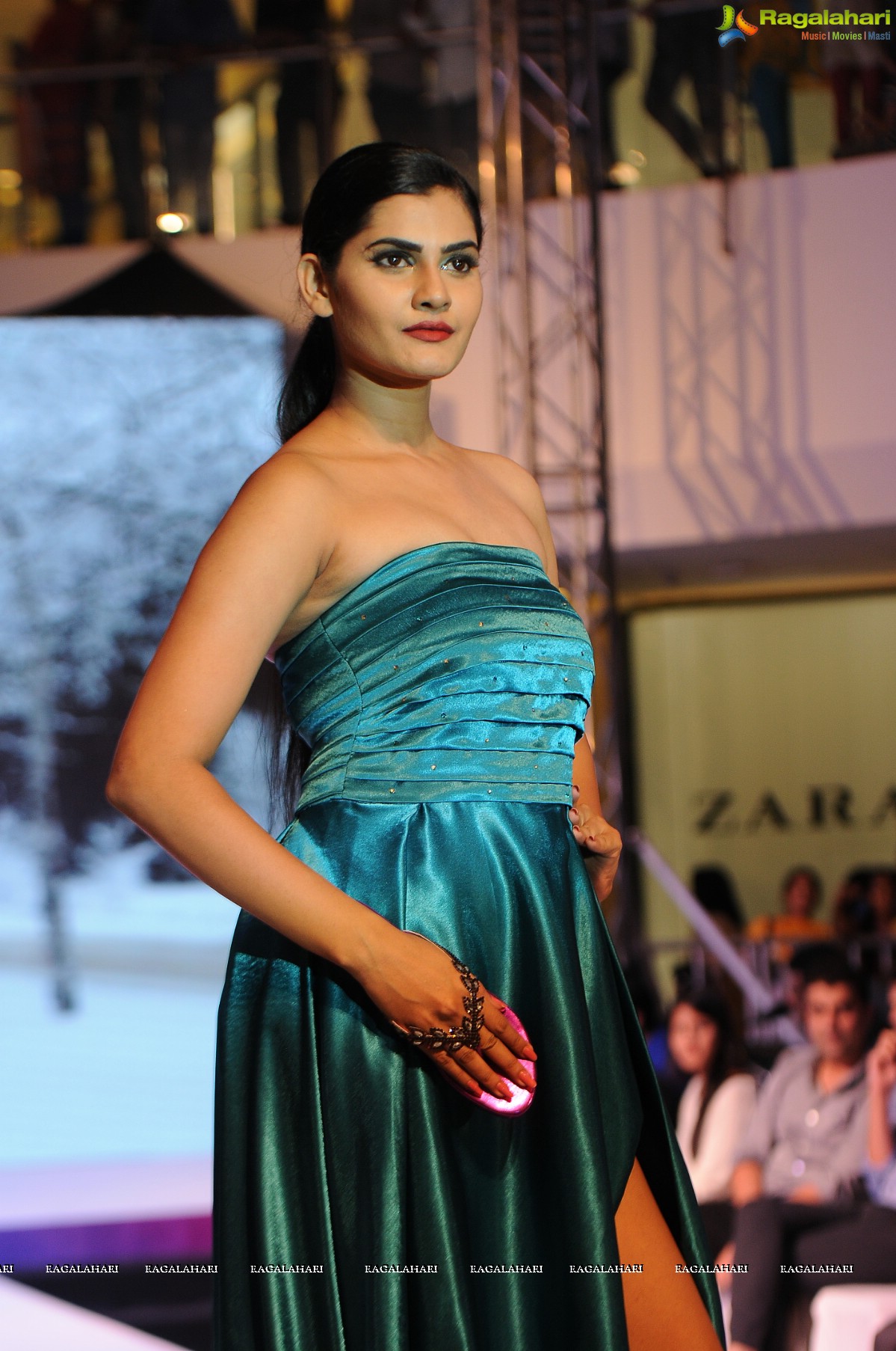 A Grand Showcase Of Designer Wedding Collection By Mebaz at 