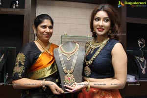 Payal Ghosh Hiya Exquisite Diamond Jewellery