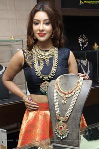 Payal Ghosh Hiya Exquisite Diamond Jewellery