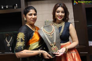 Payal Ghosh Hiya Exquisite Diamond Jewellery