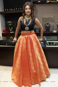 Payal Ghosh Hiya Exquisite Diamond Jewellery