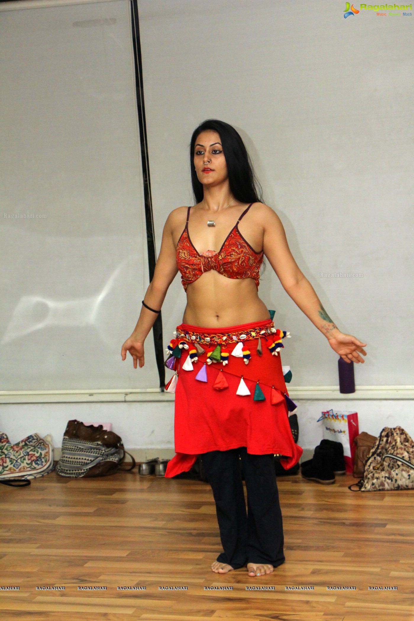 Meher Malik's Belly Dance Tour of Asia (Day 3)