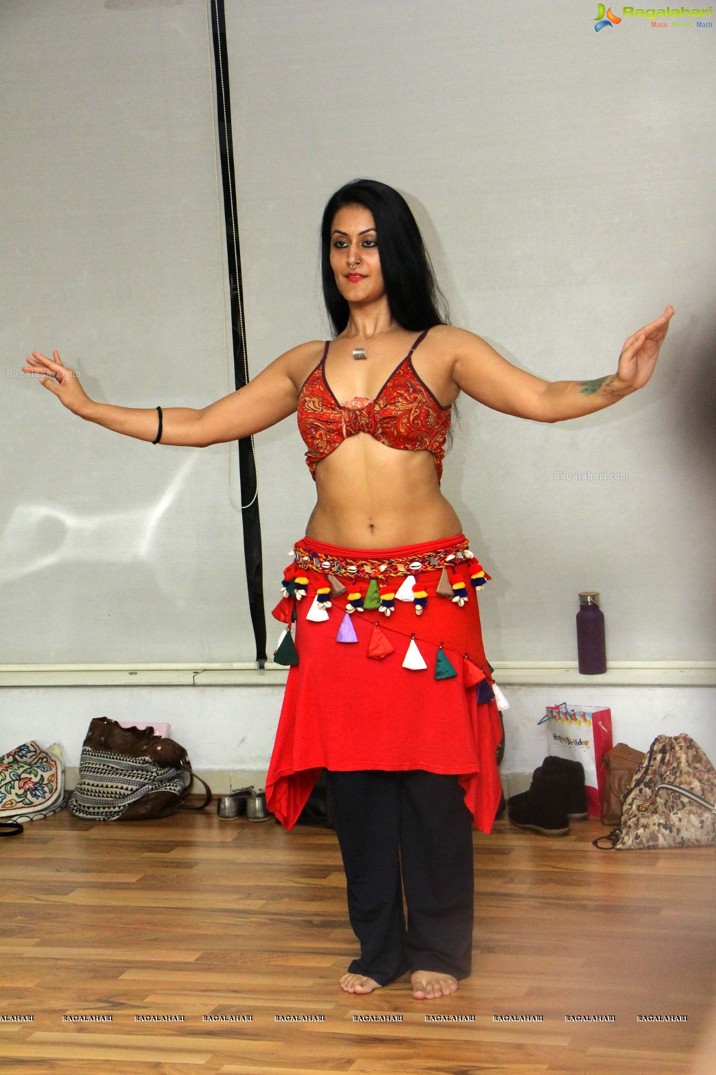 Meher Malik's Belly Dance Tour of Asia (Day 3)