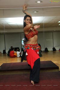 Meher Malik Belly Dance