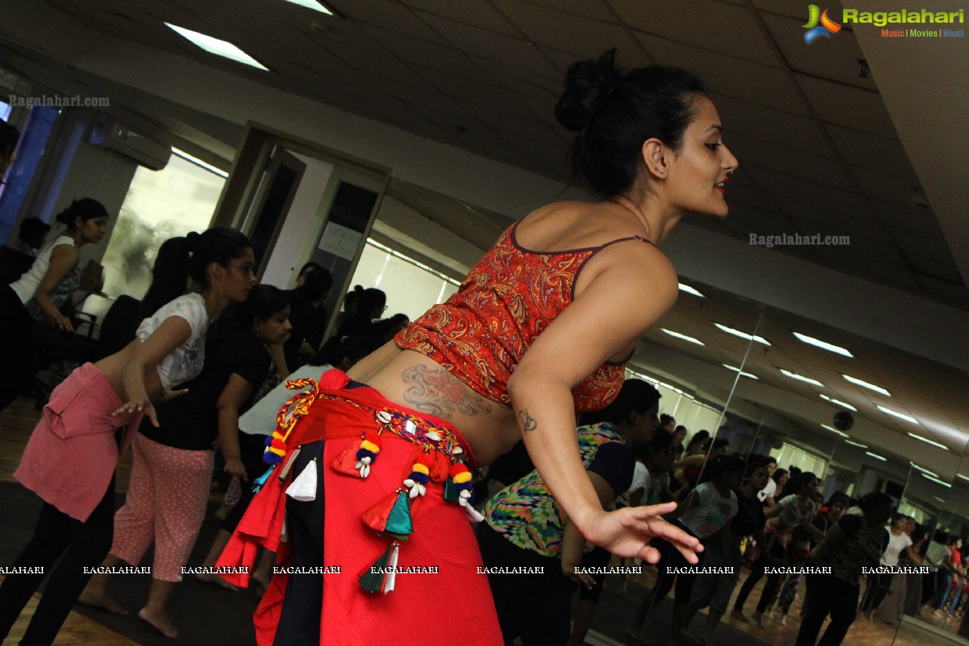 Meher Malik's Belly Dance Tour of Asia (Day 3)