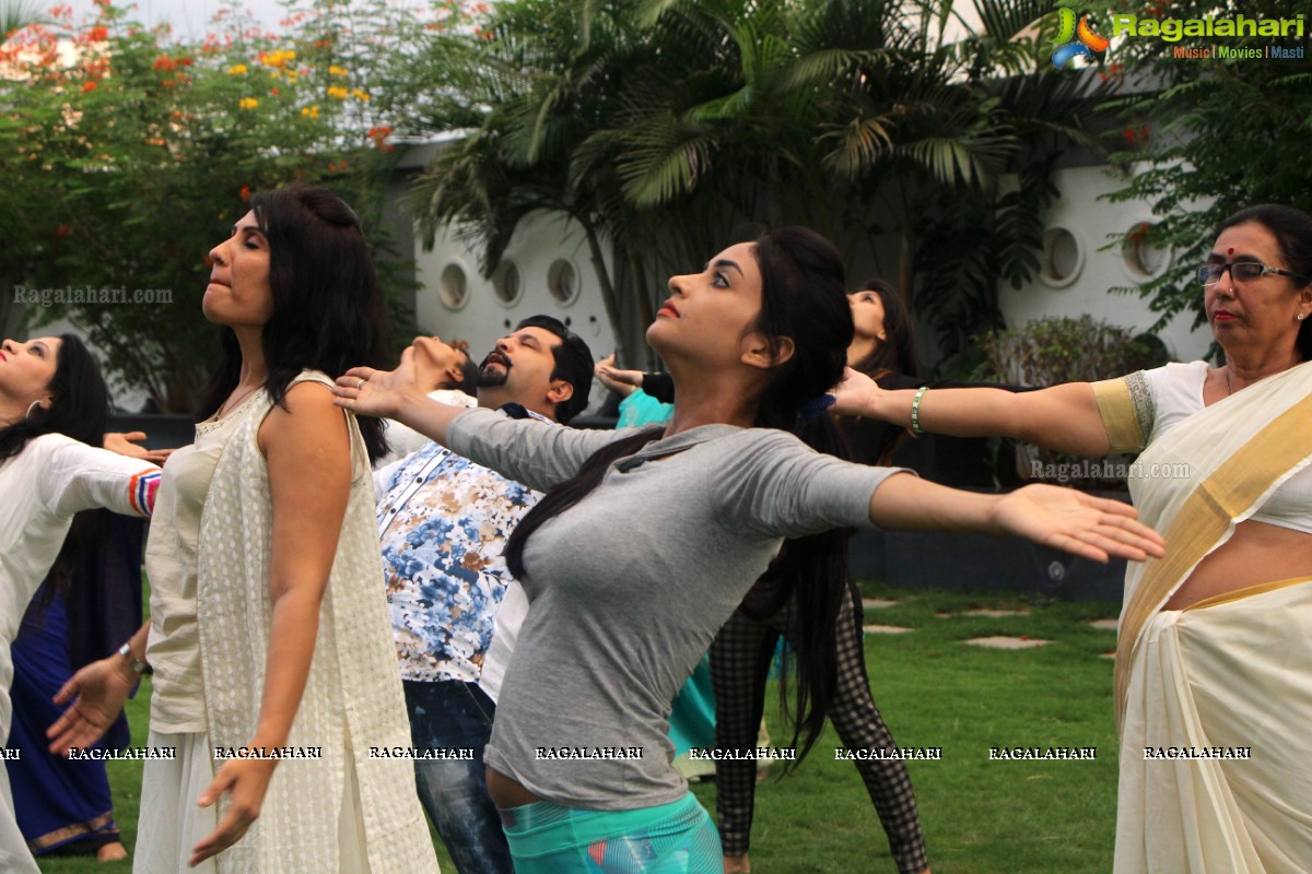 World Yoga Day with Yogini Nisha Pushpavanam and Ruchika Sharma