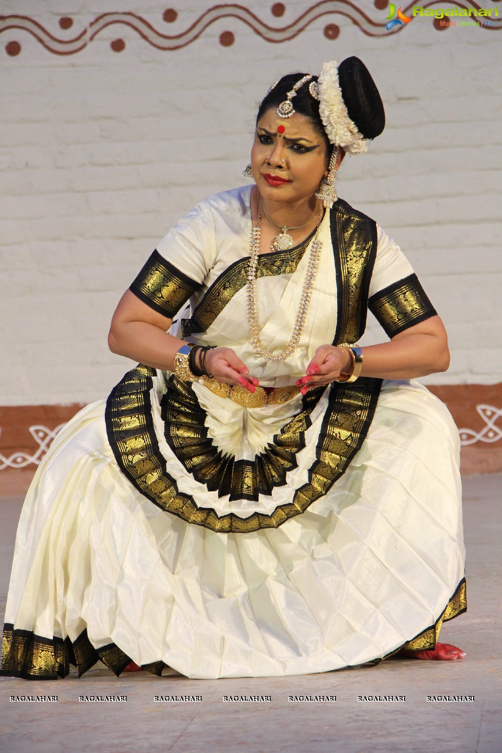 Rasollas - Krishnam Vande Jagad Gurum by Sri Sai Nataraja Academy of Kuchipudi Dance, Hyderabad