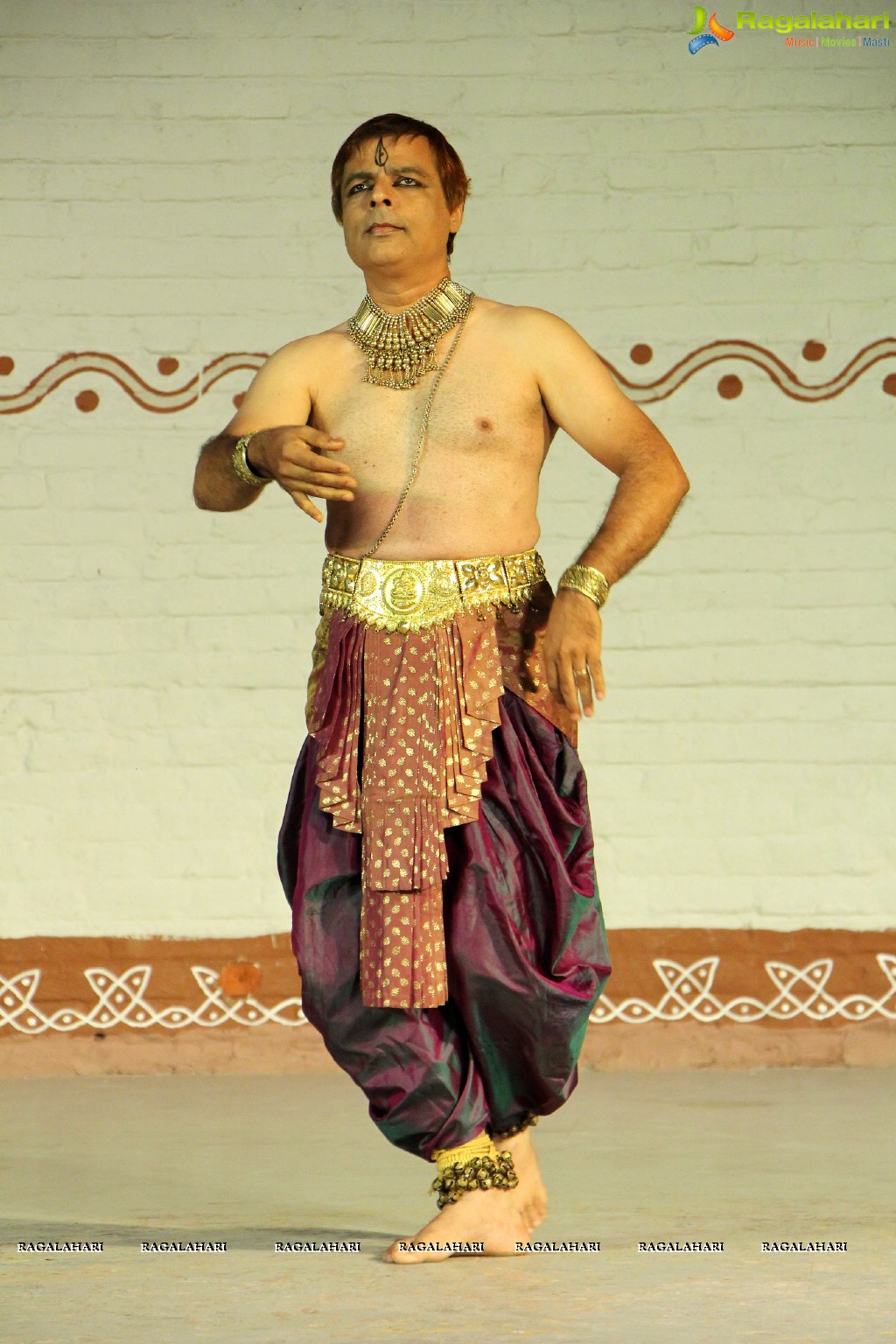 Rasollas - Krishnam Vande Jagad Gurum by Sri Sai Nataraja Academy of Kuchipudi Dance, Hyderabad