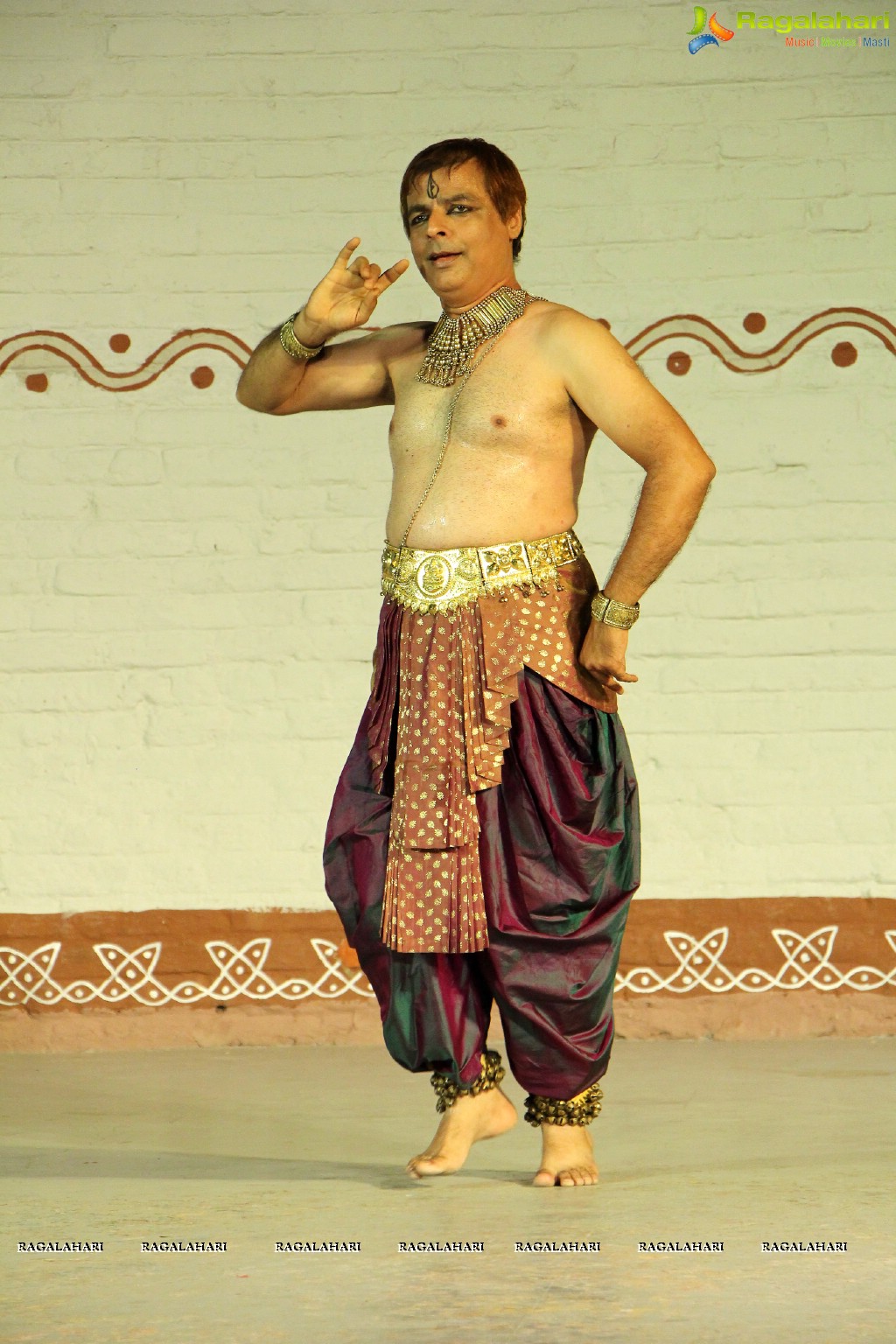 Rasollas - Krishnam Vande Jagad Gurum by Sri Sai Nataraja Academy of Kuchipudi Dance, Hyderabad