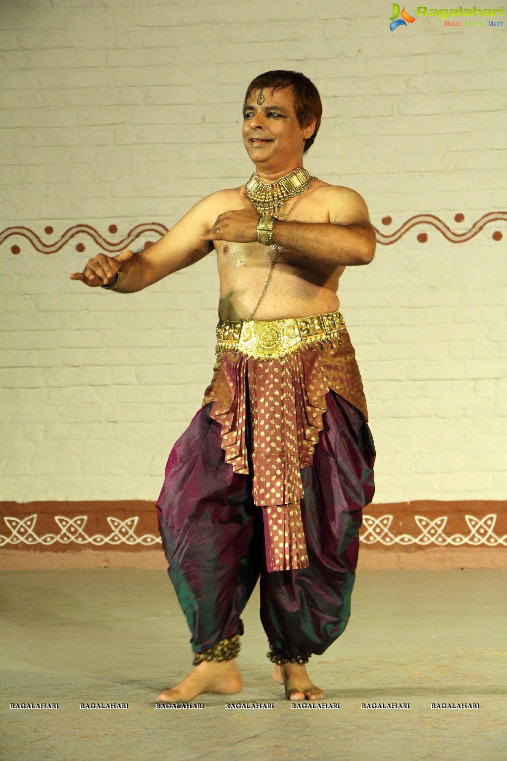 Rasollas - Krishnam Vande Jagad Gurum by Sri Sai Nataraja Academy of Kuchipudi Dance, Hyderabad