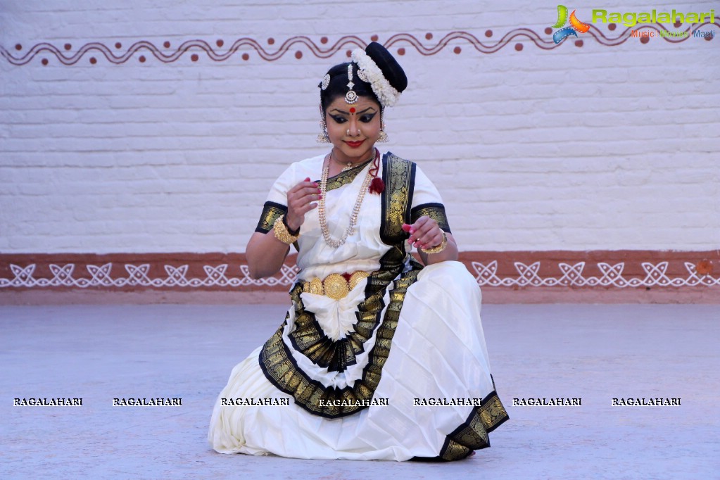 Rasollas - Krishnam Vande Jagad Gurum by Sri Sai Nataraja Academy of Kuchipudi Dance, Hyderabad