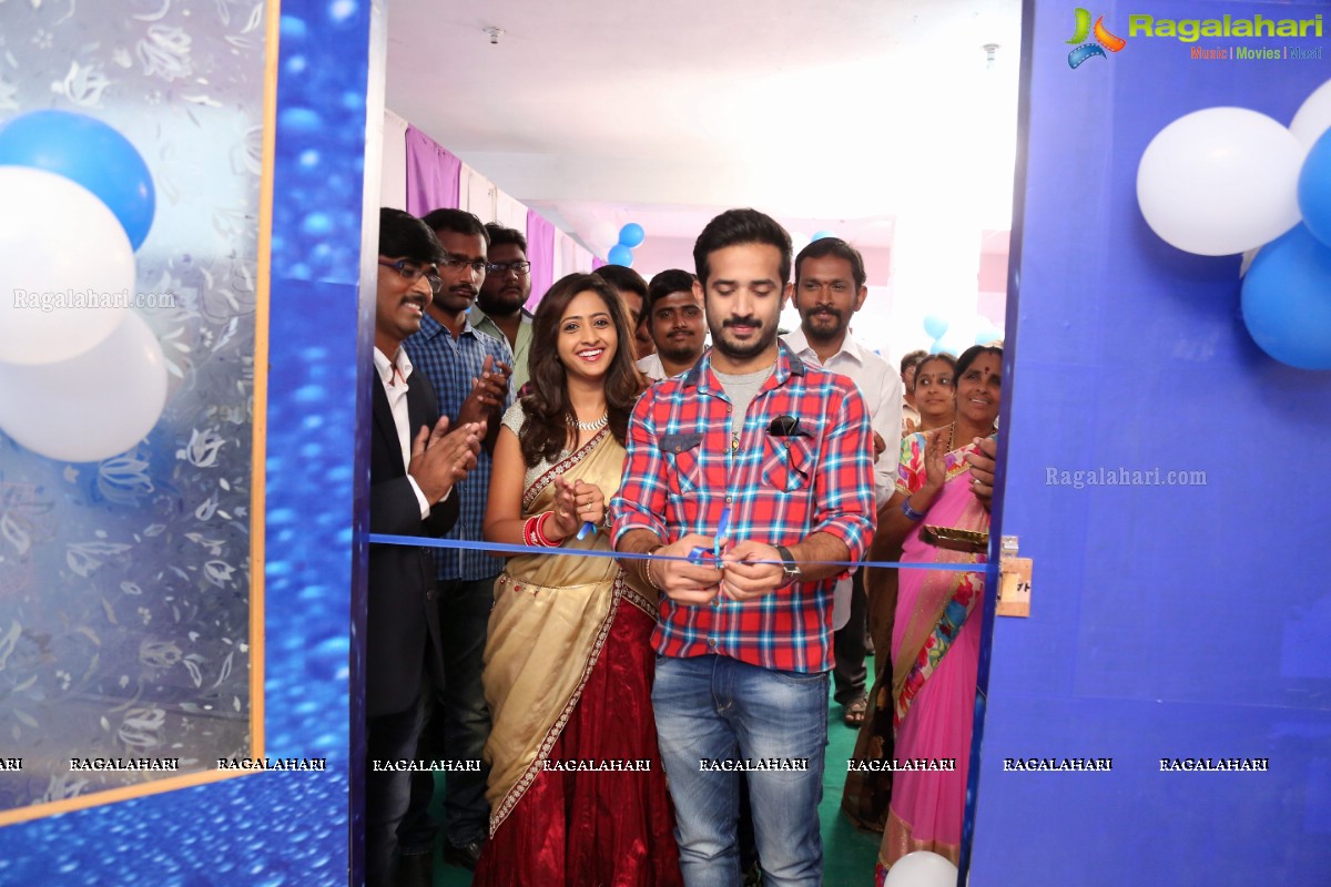 Washoo - Laundry Solutions Outlet Launch by Ravi and Lasya, Hyderabad