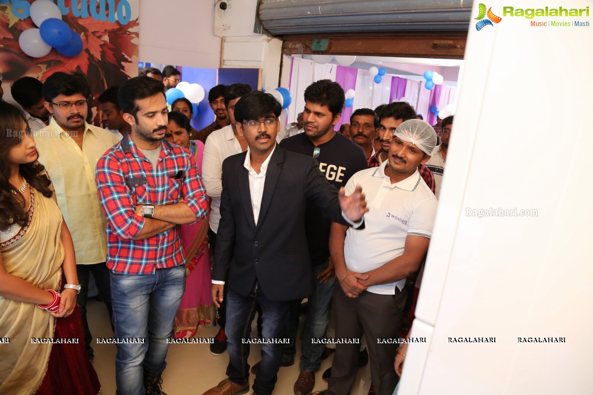 Washoo - Laundry Solutions Outlet Launch by Ravi and Lasya, Hyderabad