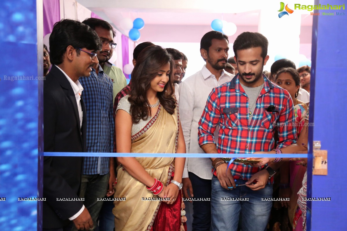 Washoo - Laundry Solutions Outlet Launch by Ravi and Lasya, Hyderabad