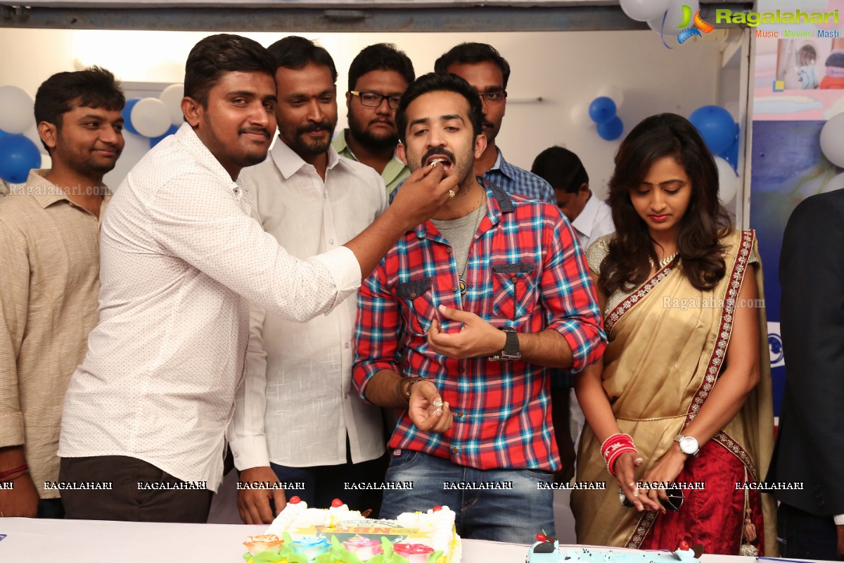 Washoo - Laundry Solutions Outlet Launch by Ravi and Lasya, Hyderabad