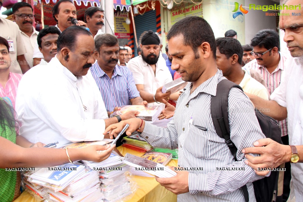 Book Distribution at Shri Shakthi Ganapathi Devalayam, Ramkote, Hyderabad