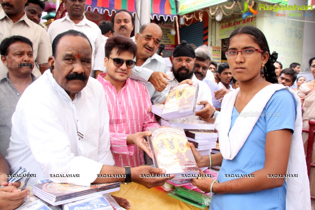 Book Distribution at Shri Shakthi Ganapathi Devalayam, Ramkote, Hyderabad