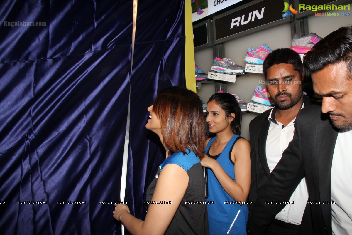 Ileana inaugurates Skechers Store in Hyderabad