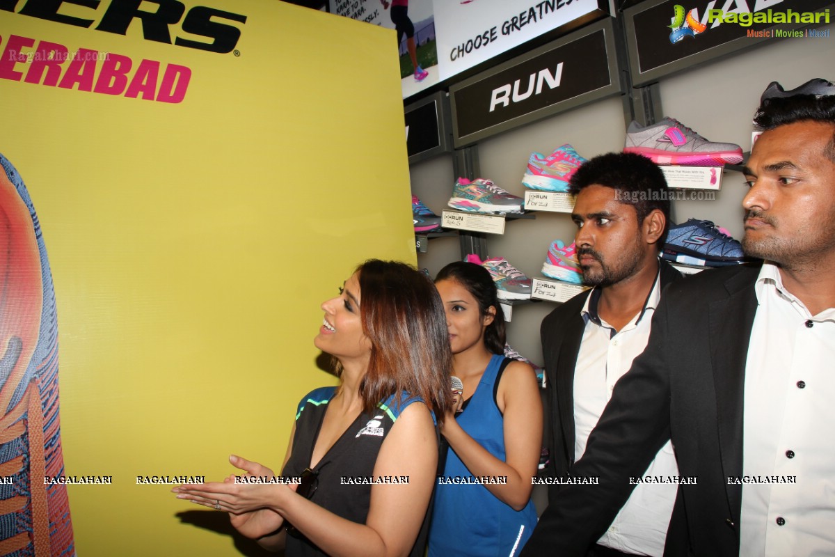 Ileana inaugurates Skechers Store in Hyderabad