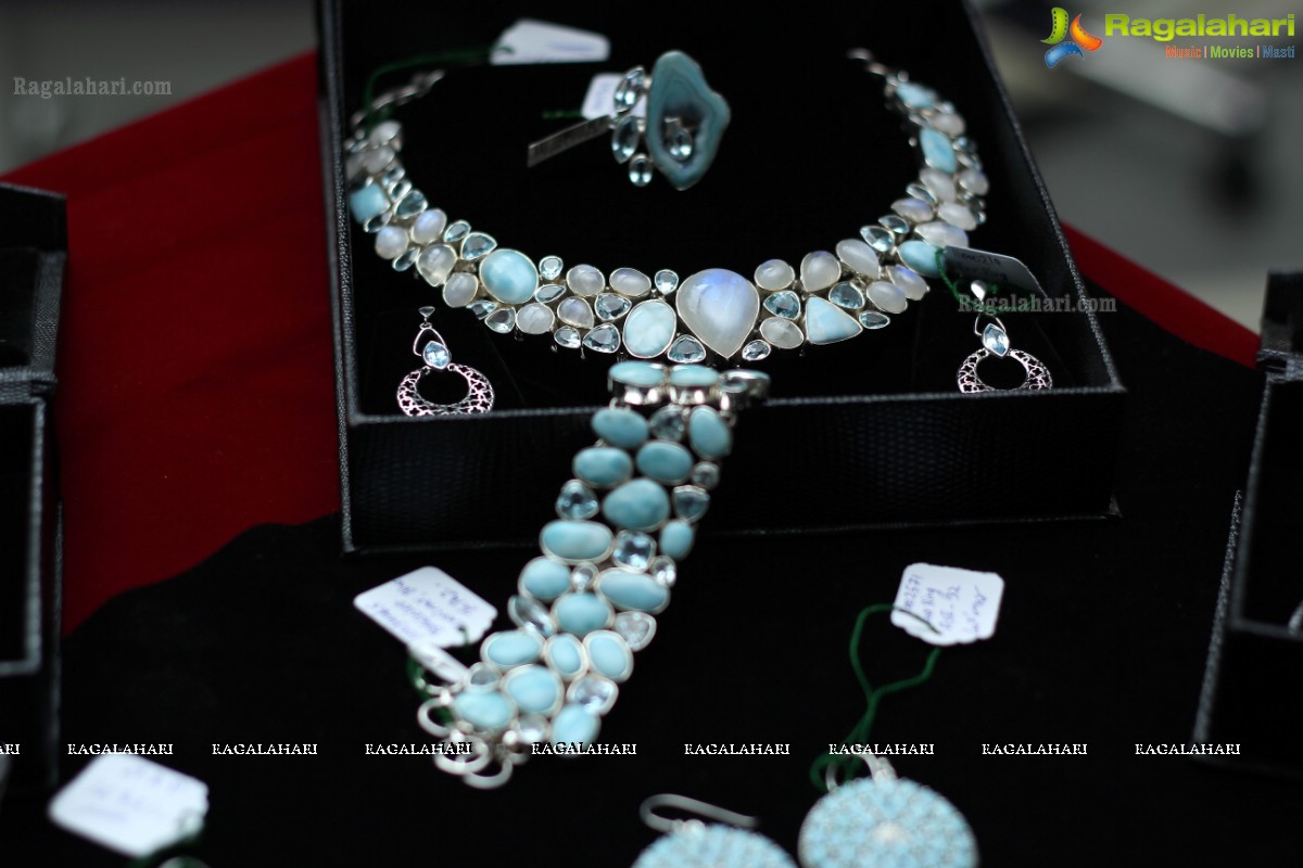 Geet Gupta and Anika Khara launches Treasure Trunk Flea Market at Kavanah, Hyderabad