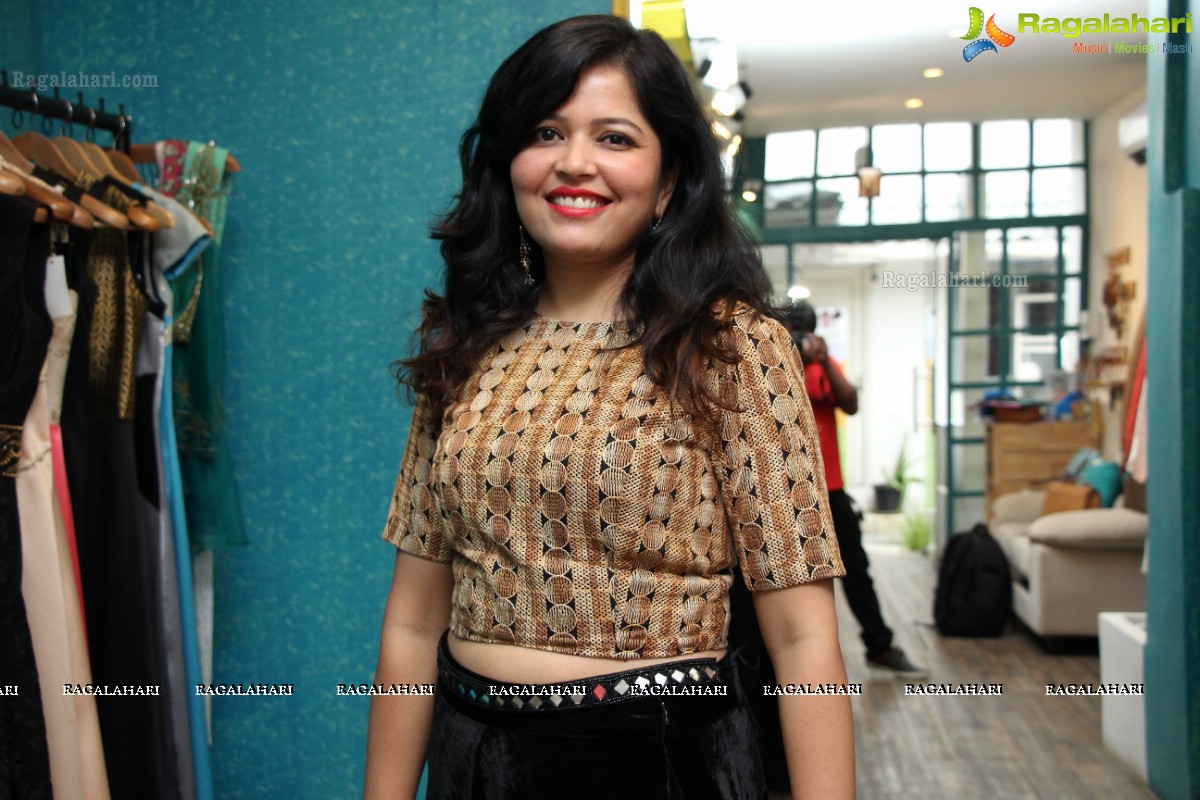 Geet Gupta and Anika Khara launches Treasure Trunk Flea Market at Kavanah, Hyderabad