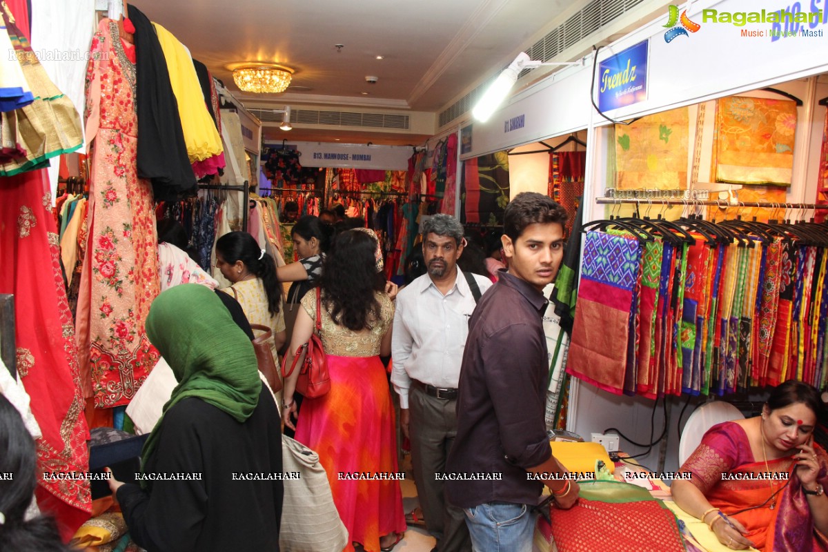 Mannara Chopra inaugurates Trendz Exhibition and Sale at Taj Krishna, Hyderabad