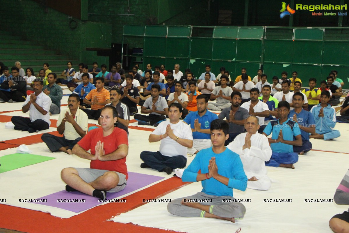 World Yoga Day 2016 Celebrations with Mansi Gulati, Hyderabad