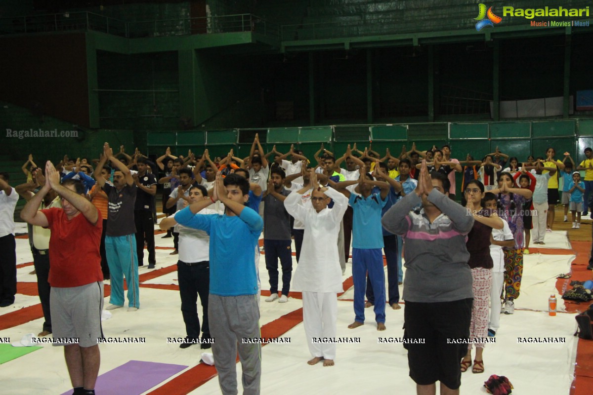 World Yoga Day 2016 Celebrations with Mansi Gulati, Hyderabad