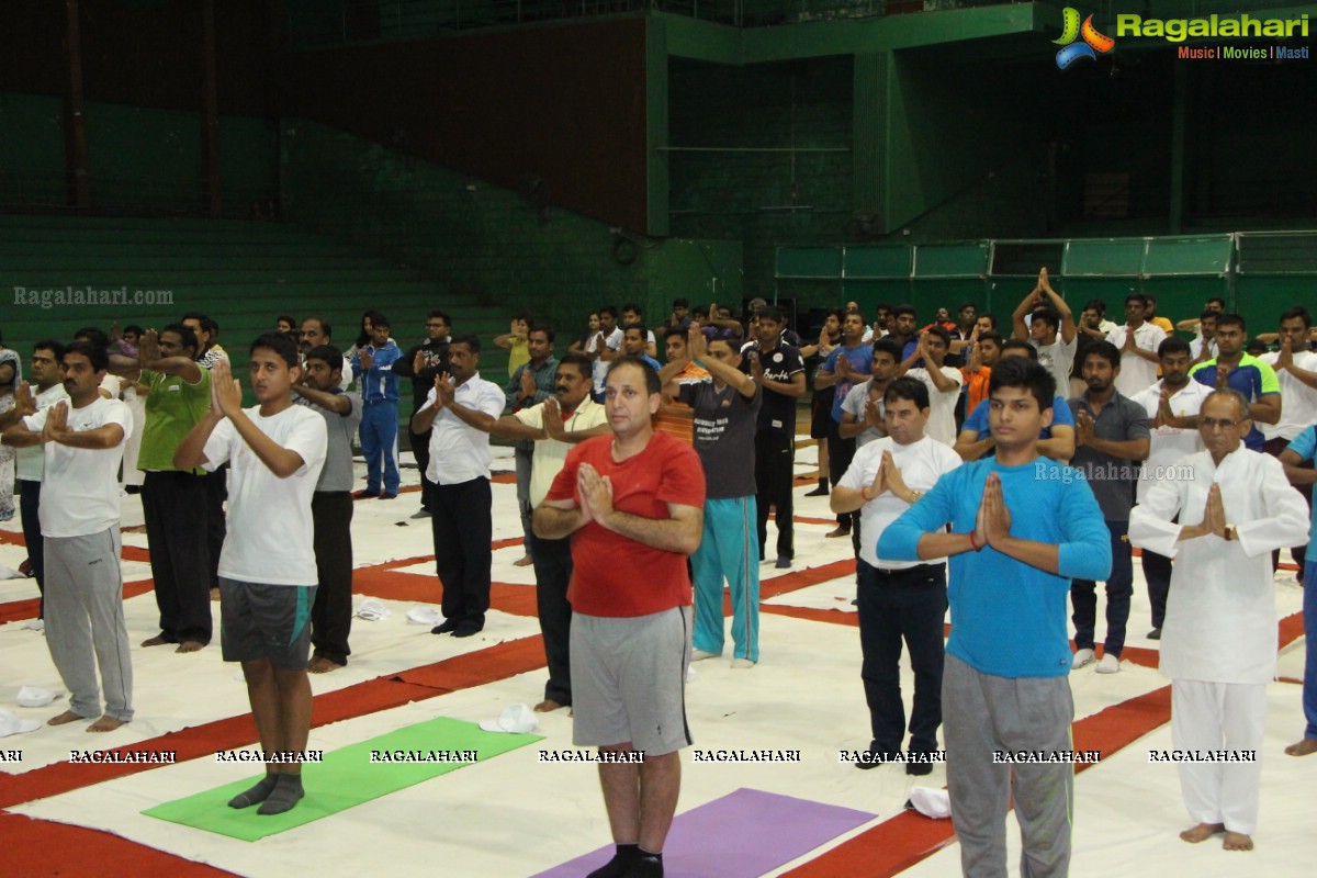 World Yoga Day 2016 Celebrations with Mansi Gulati, Hyderabad