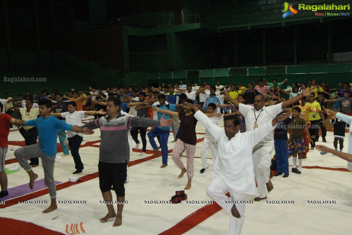 World Yoga Day 2016 Celebrations with Mansi Gulati, Hyderabad