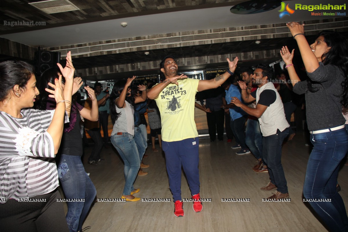 Zumba Fitness Dance Party with Bobby Zin, Meenakshi and Shefali