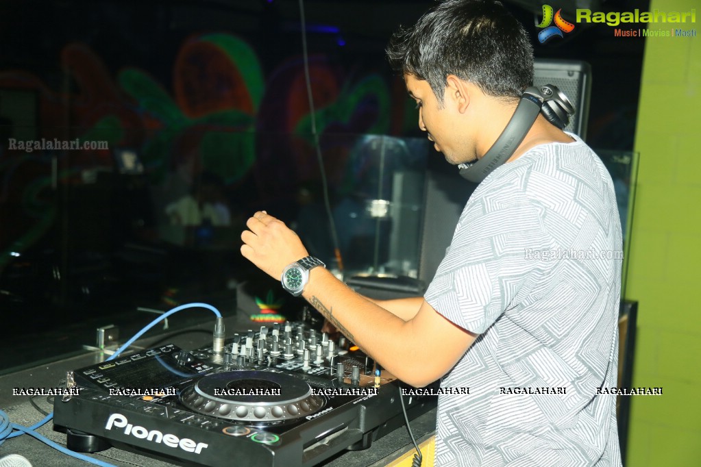 Neon Fog Party at Riot, Hyderabad