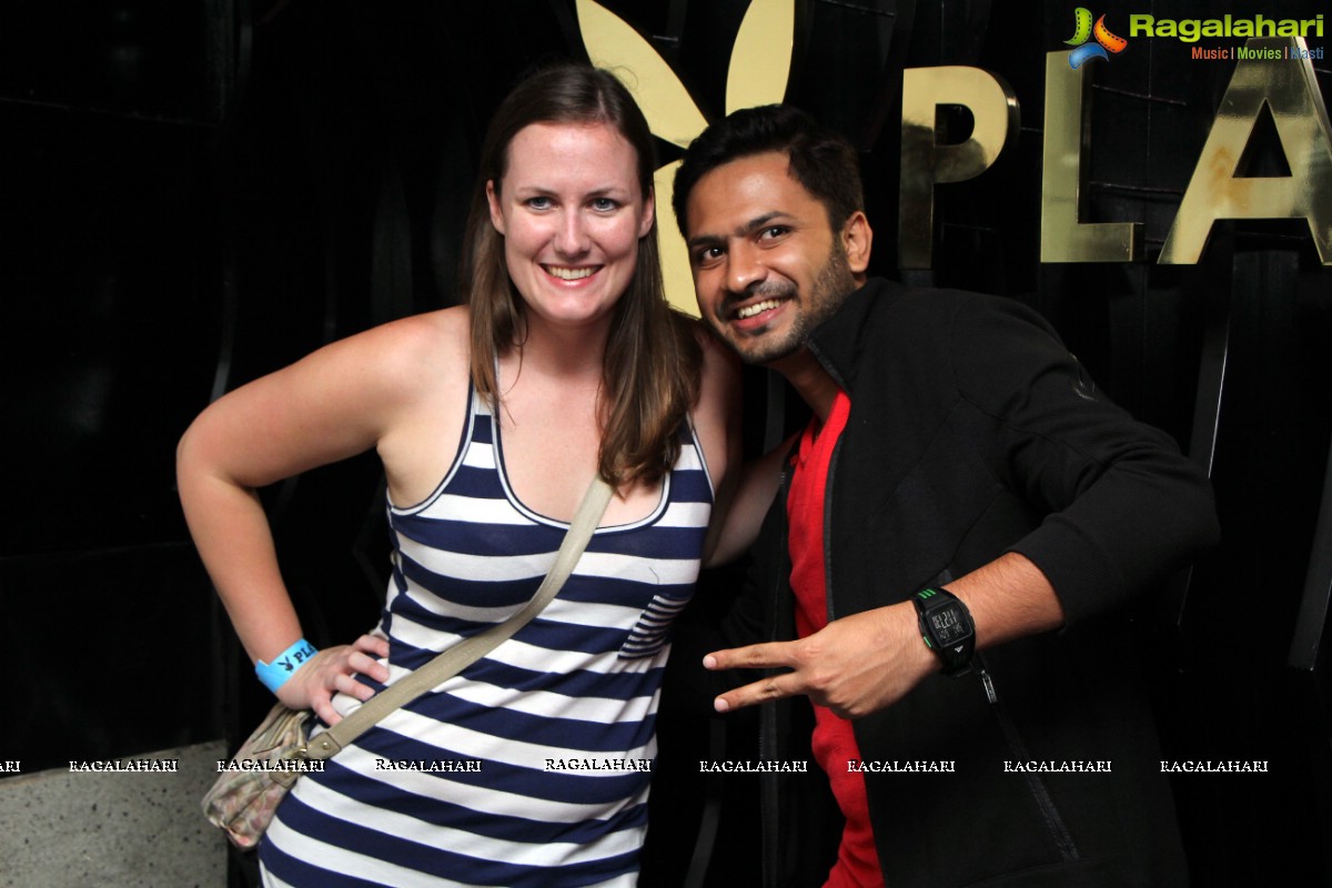 Bollywood Weekend Party with DJ Piyush Bajaj at Playboy Club