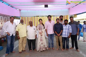 Varun Tej-Raashi Khanna Untitled Film Muhurat